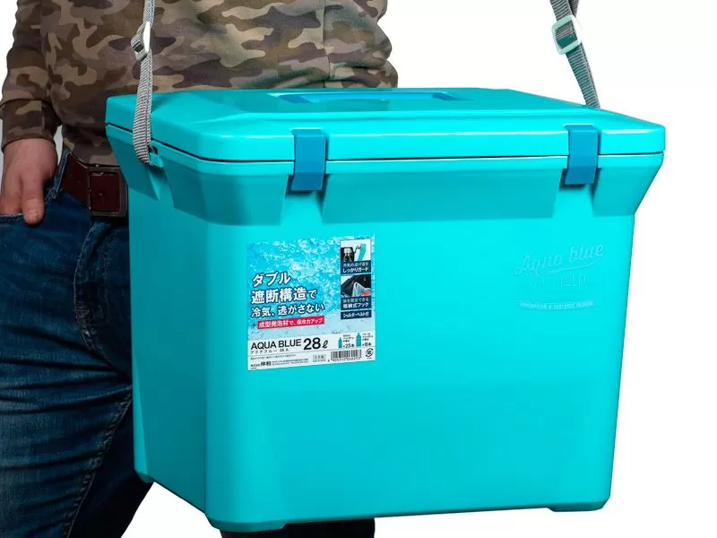 Изотермический контейнер 28л. с плечевым ремнем