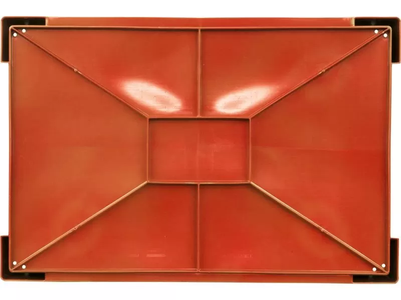 Ящик перфорированный 600×400×135, арт.: 120, объём 32.4, красный, код: 07728