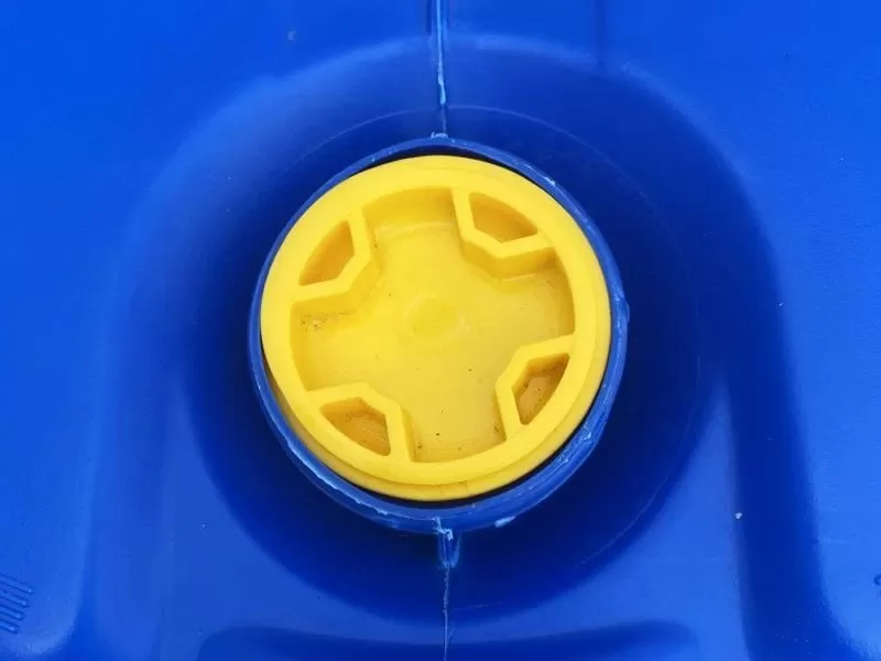 Бочка п/э 227л новая с 2-мя пробками вес 8,5кг, код: 36732